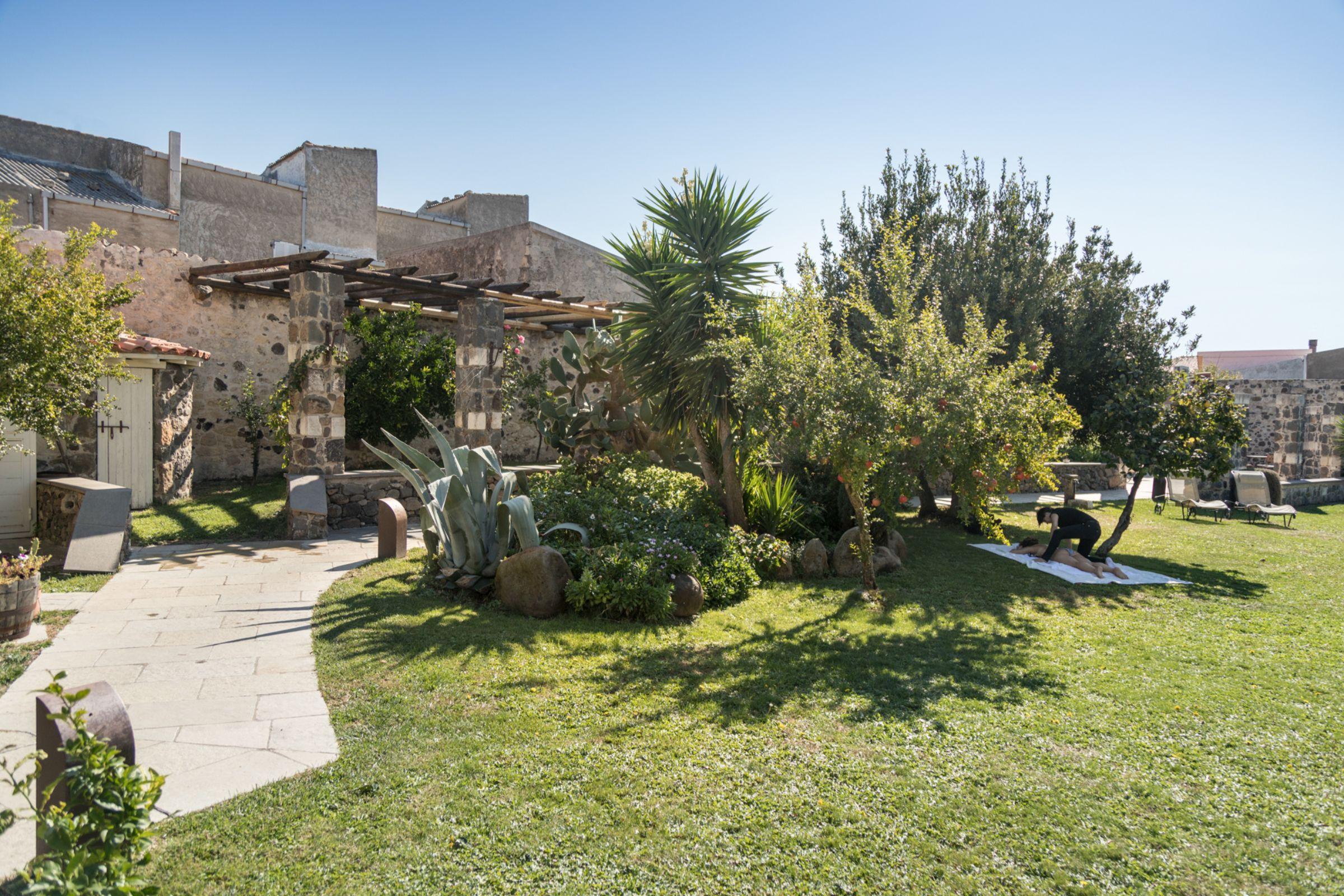 Il Cortiletto Hotel Maison Tresnuraghes Exterior foto